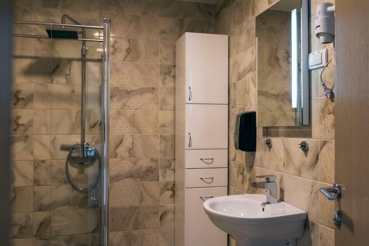 Hotel Euforia Lounge Šabac Eksteriør bilde